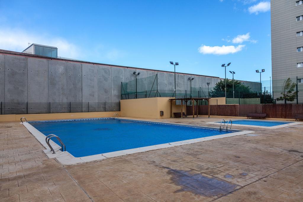 Valencia Flat Rental Swim And Paddle الغرفة الصورة