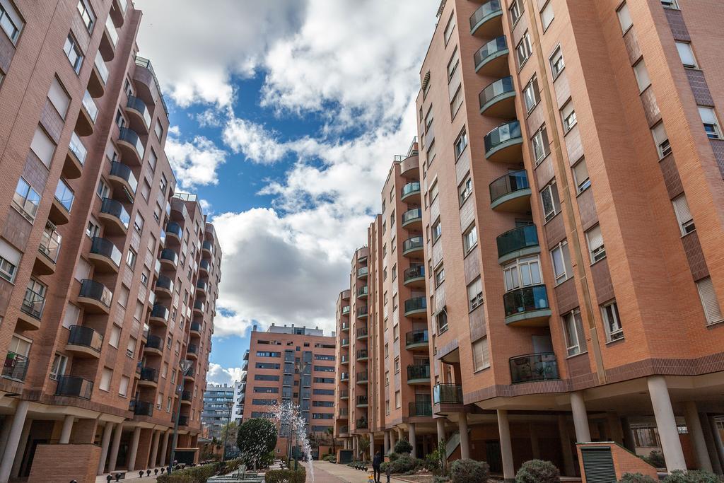 Valencia Flat Rental Swim And Paddle الغرفة الصورة